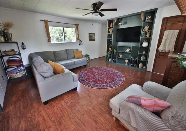 Photo 4 of Single family home for sale at 6937 Walmer St, Overland Park, KS 66204 | MLS# 2642035 | Listing updated on 2026-09-17