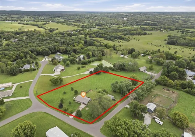 Photo 4 of Sale Pending at 19305 Faith St, Holt, MO 64048 | MLS# 2642041 | Listing updated on 2026-09-25