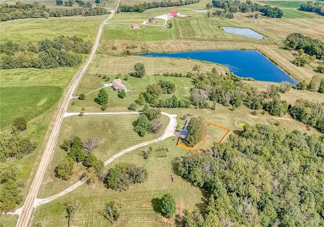 Photo 3 of Single family home for sale at 1082 Nw 150th Road, Holden, MO 64040 | MLS# 2642044 | Listing updated on 2026-10-06