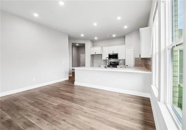 Photo 4 of Single family home for sale at 19045 W 170th Place, Olathe, KS 66062 | MLS# 2642046 | Listing updated on 2026-09-15