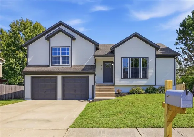 Photo 1 of Sale Pending at 405 Birch St, Gardner, KS 66030 | MLS# 2642053 | Listing updated on 2026-09-24