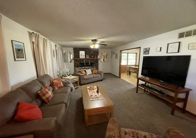 Photo 3 of Single family home for sale at 304 S Highway 69, Pittsburg, KS 66762 | MLS# 2642055 | Listing updated on 2026-09-15