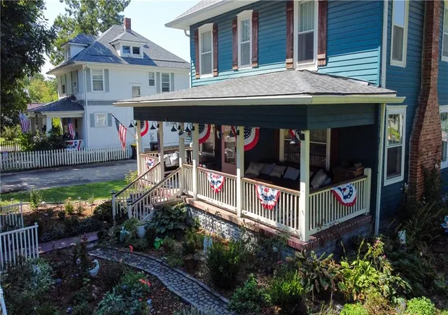 Photo 3 of Sale Pending at 206 S 1st Street, Savannah, MO 64485 | MLS# 2642068 | Listing updated on 2026-09-18