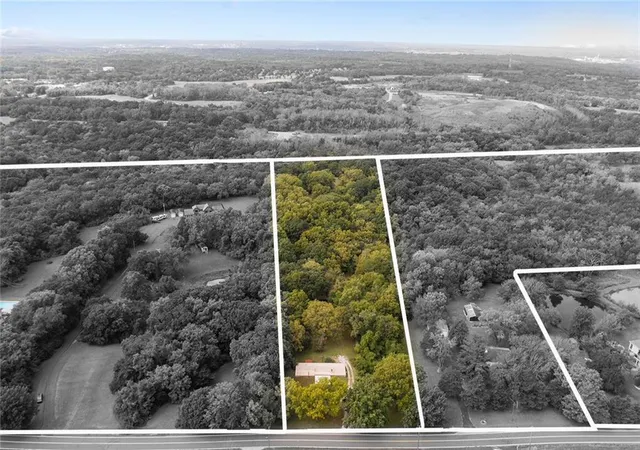 Photo 1 of Single family home for sale at 3122 S Owens School Rd, Independence, MO 64057 | MLS# 2642070 | Listing updated on 2026-09-22