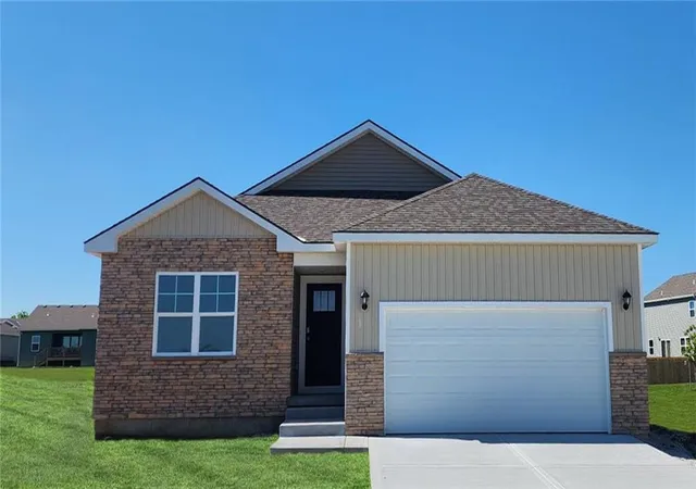 Photo 1 of Single family home for sale at 21800 Vinci Cir, Peculiar, MO 64078 | MLS# 2642085 | Listing updated on 2026-09-15
