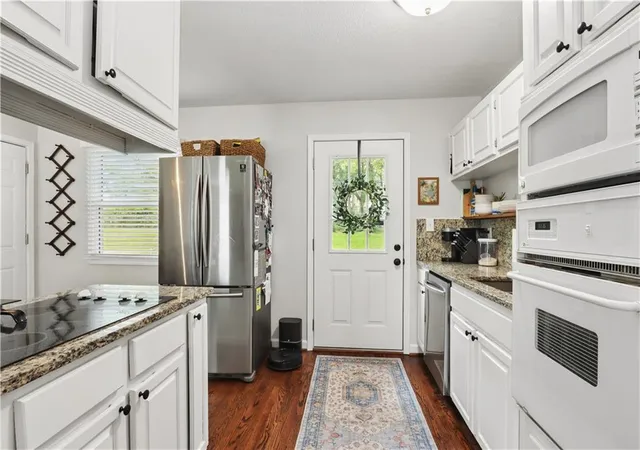 Photo 2 of Single family home for sale at 8906 W 99th Terrace, Overland Park, KS 66212 | MLS# 2642091 | Listing updated on 2026-10-01