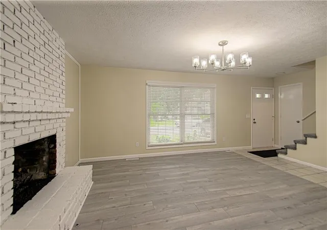 Photo 3 of Sale Pending at 2029 E Wyandotte St, Olathe, KS 66062 | MLS# 2642093 | Listing updated on 2026-09-29