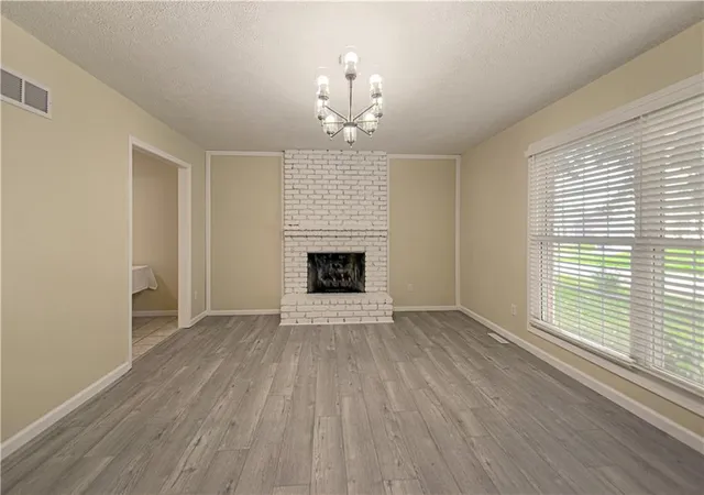 Photo 3 of Sale Pending at 2029 E Wyandotte St, Olathe, KS 66062 | MLS# 2642093 | Listing updated on 2026-09-29
