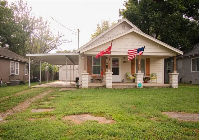 Photo 3 of Single family home for sale at 1116 4th Street, Osawatomie, KS 66064 | MLS# 2642095 | Listing updated on 2026-09-23