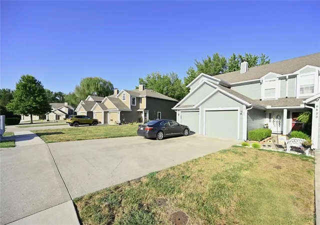 Photo 1 of Condo for sale at 6125 Ne Moonstone Ct, Lees Summit, MO 64064 | MLS# 2642099 | Listing updated on 2026-09-15