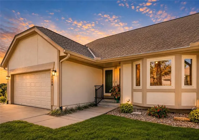 Photo 2 of Townhouse for sale at 12200 E 89th Street, Kansas City, MO 64138 | MLS# 2642101 | Listing updated on 2026-10-06