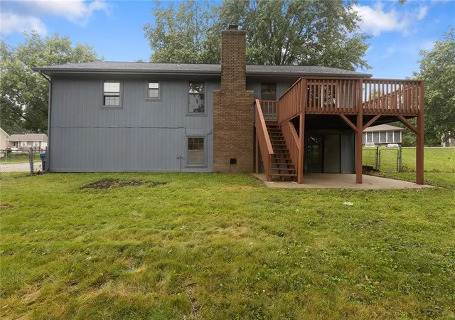 Photo 4 of Single family home for sale at 2001 Pl Liberte Dr, Liberty, MO 64068 | MLS# 2642102 | Listing updated on 2026-09-26