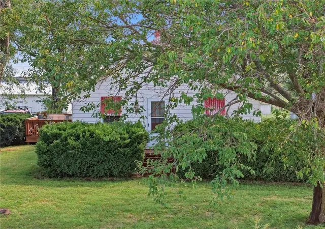 Photo 2 of Single family home for sale at 1945 N 900th Road, Eudora, KS 66025 | MLS# 2642114 | Listing updated on 2026-09-25