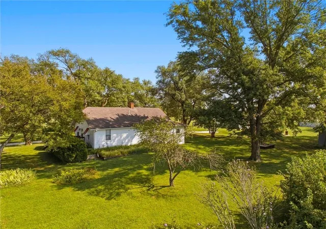 Photo 3 of Single family home for sale at 1945 N 900th Road, Eudora, KS 66025 | MLS# 2642114 | Listing updated on 2026-09-25