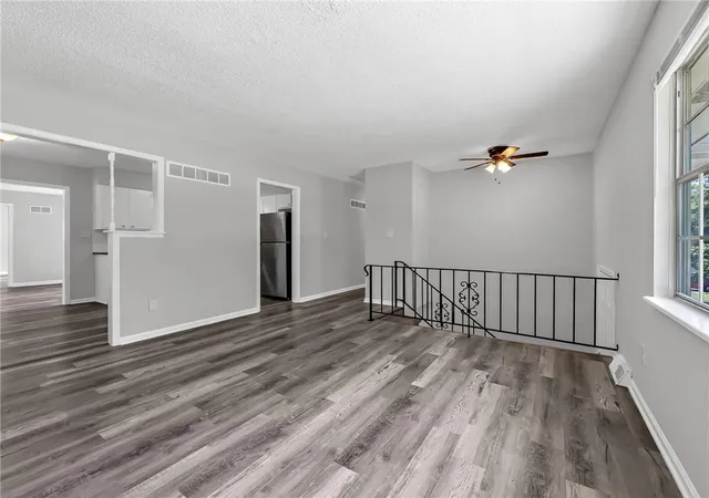 Photo 4 of Single family home for sale at 1400 SW Speas Dr, Blue Springs, MO 64014 | MLS# 2642119 | Listing updated on 2026-09-16