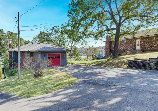 Photo 1 of Single family home for sale at 28 M St, Lake Lotawana, MO 64086 | MLS# 2642128 | Listing updated on 2026-09-21