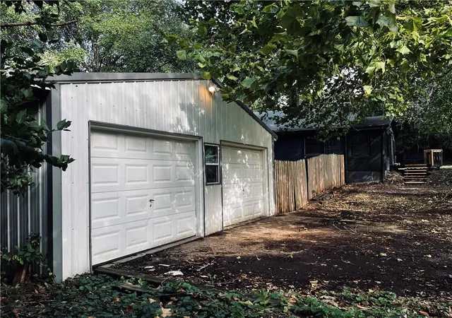 Photo 2 of Single family home for sale at 2600 N 2nd Street, Saint Joseph, MO 64505 | MLS# 2642132 | Listing updated on 2026-09-16
