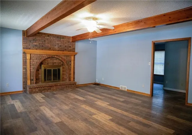Photo 3 of Single family home for sale at 1332 Campbell Ave, Liberty, MO 64068 | MLS# 2642138 | Listing updated on 2026-10-01