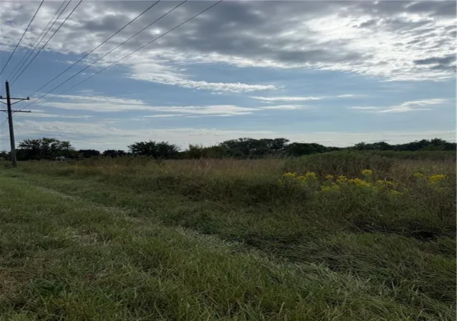 Photo 2 of Sale Pending at Pressonville Rd, Paola, KS 66071 | MLS# 2642158 | Listing updated on 2026-10-06