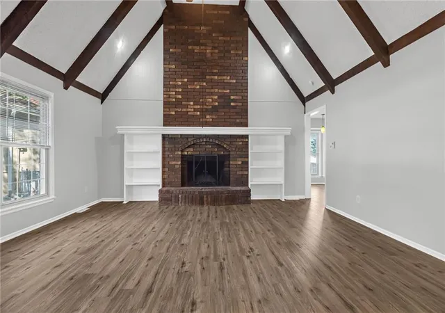 Photo 4 of Single family home for sale at 901 NW Oakridge Dr, Blue Springs, MO 64015 | MLS# 2642165 | Listing updated on 2026-09-16