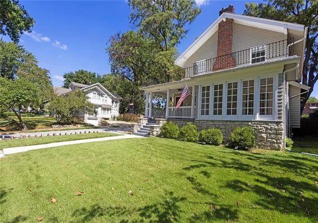 Photo 2 of Single family home for sale at 5601 Harrison St, Kansas City, MO 64110 | MLS# 2642166 | Listing updated on 2026-09-15