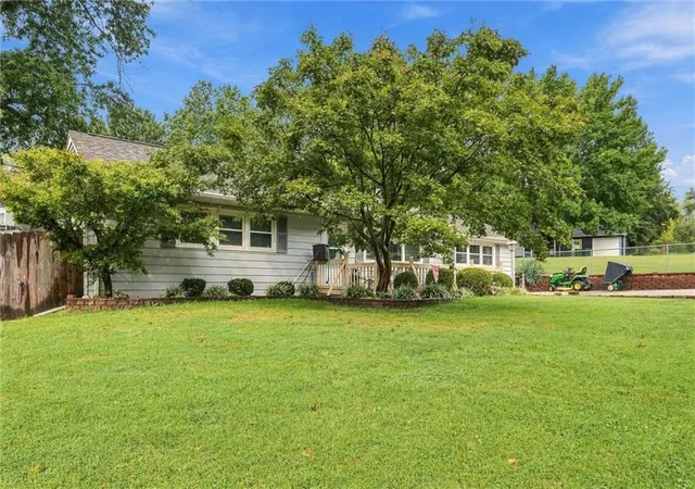 Photo 3 of Single family home for sale at 2800 S 24th Street, Kansas City, KS 66106 | MLS# 2642180 | Listing updated on 2026-09-21