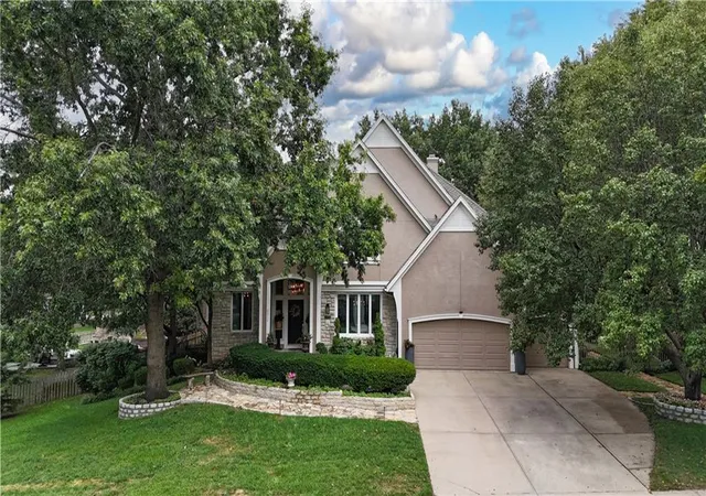 Single family home for sale at 8512 W 139th Street, Overland Park, KS 66223 | MLS# 2642203