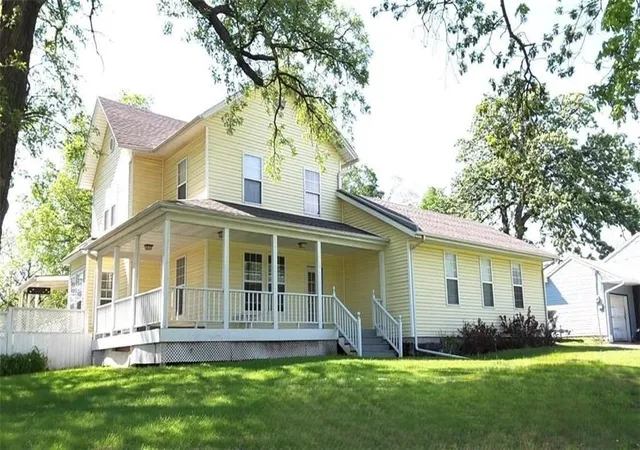 Photo 1 of Multi family home for sale at 1108 N Main St, Maryville, MO 64468 | MLS# 2642204 | Listing updated on 2026-09-15