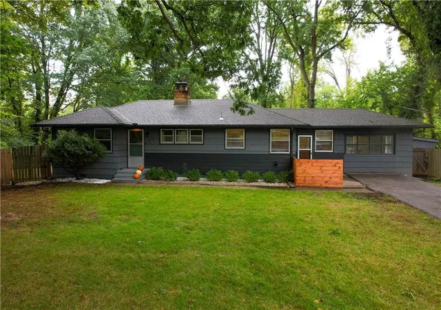 Photo 1 of Single family home for sale at 5414 Ne Carmel Rd, Kansas City, MO 64119 | MLS# 2642217 | Listing updated on 2026-10-07