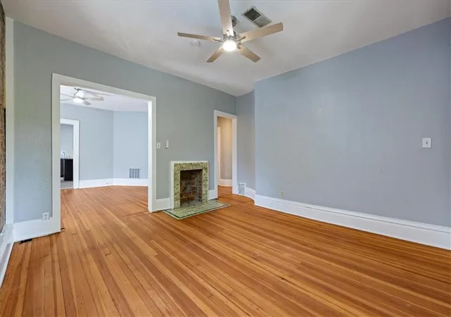 Photo 4 of House for sale at 3612 Wyandotte St, Kansas City, MO 64111 | MLS# 2642226 | Listing updated on 2026-10-14