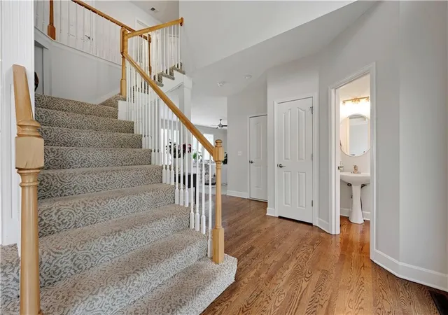 Photo 4 of Sale Pending at 8623 Haven St, Lenexa, KS 66219 | MLS# 2642237 | Listing updated on 2026-10-02