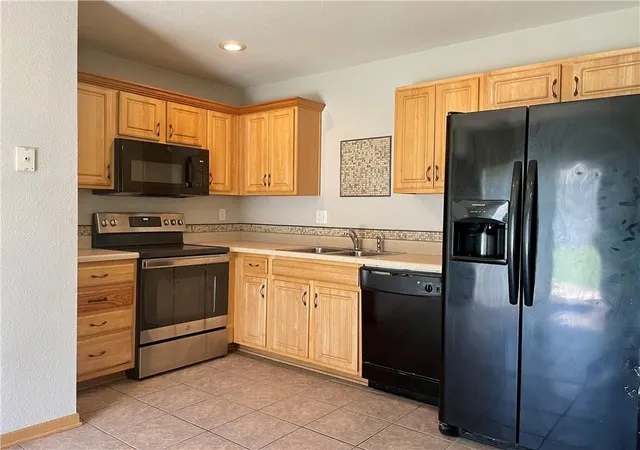 Listing Photo 4 - Condo for sale in building located at 18502 E 3rd St Ct, Independence, MO 64056