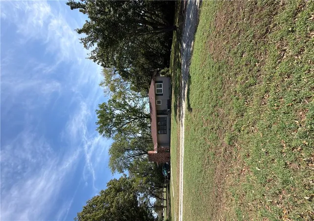 Photo 3 of Single family home for sale at 1021 N 7th Street, Humboldt, KS 66748 | MLS# 2642253 | Listing updated on 2026-10-15