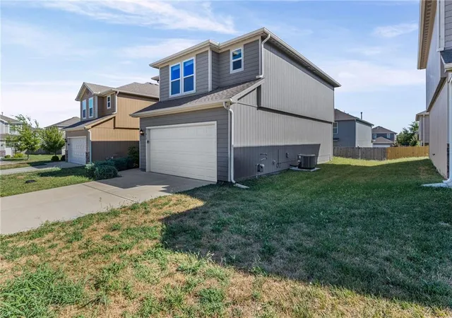 Photo 3 of Single family home for sale at 21317 W 215th Street, Spring Hill, KS 66083 | MLS# 2642262 | Listing updated on 2026-10-01