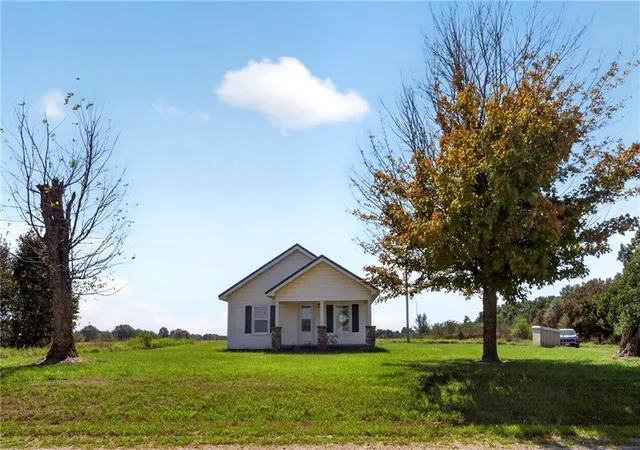 Photo 1 of Single family home for sale at 4956 East 800 Rd, El Dorado Springs, MO 64744 | MLS# 2642264 | Listing updated on 2026-10-07
