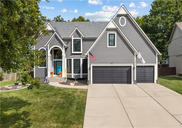 Single family home for sale at 8408 W 129th Terrace, Overland Park, KS 66213 | MLS# 2642287