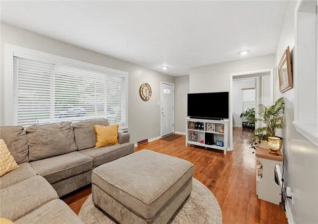 Photo 4 of Sale Pending at 404 S Church St, Olathe, KS 66061 | MLS# 2642292 | Listing updated on 2026-10-17