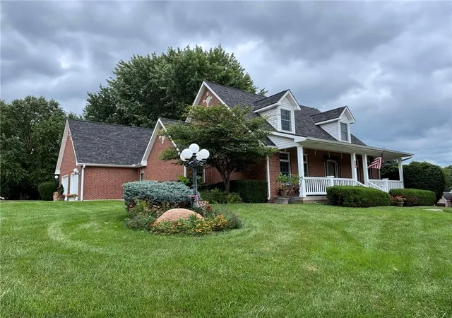 Photo 2 of Single family home for sale at 4201 Kensington Dr, Saint Joseph, MO 64506 | MLS# 2642295 | Listing updated on 2026-09-23
