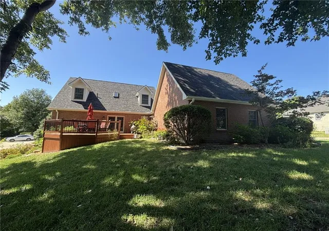 Photo 3 of Single family home for sale at 4201 Kensington Dr, Saint Joseph, MO 64506 | MLS# 2642295 | Listing updated on 2026-09-23