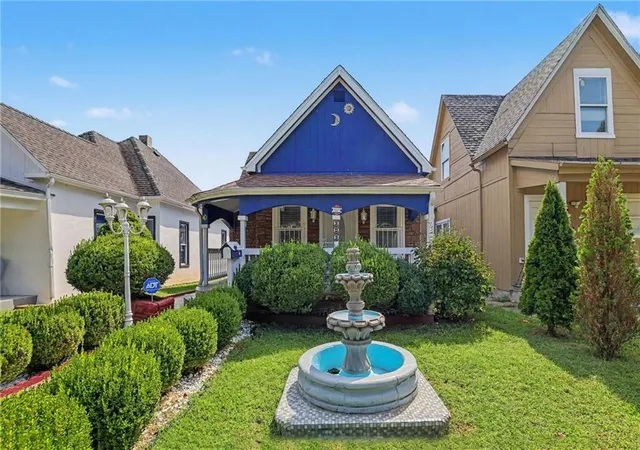 Photo 1 of Single family home for sale at 909 Central Ave, Kansas City, KS 66101 | MLS# 2642302 | Listing updated on 2026-10-09