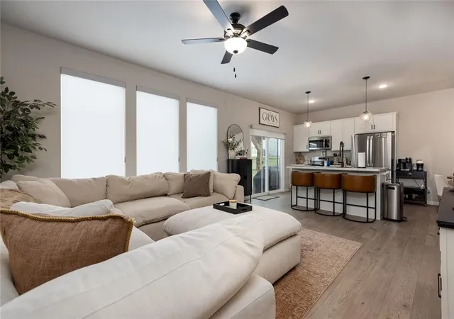 Photo 2 of Single family home for sale at 3016 Nw 95th Terrace, Kansas City, MO 64154 | MLS# 2642311 | Listing updated on 2026-10-06