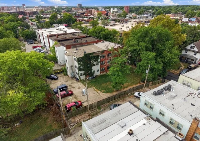 Photo 3 of Multi family home for sale at 3813 Central St, Kansas City, MO 64111 | MLS# 2642332 | Listing updated on 2026-09-17