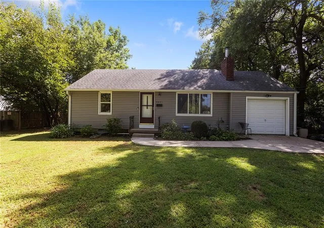 Photo 1 of Single family home for sale at 8601 E 81st Terrace, Raytown, MO 64138 | MLS# 2642334 | Listing updated on 2026-10-02