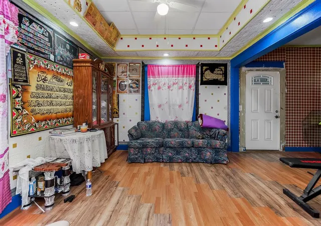 Photo 2 of Single family home for sale at 3224 E 6th Street, Kansas City, MO 64124 | MLS# 2642337 | Listing updated on 2026-09-22