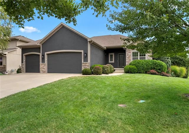 Photo 1 of Single family home for sale at 19813 Elmridge St, Spring Hill, KS 66083 | MLS# 2642344 | Listing updated on 2026-10-09