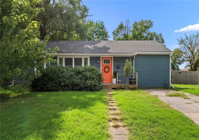 Photo 1 of Sale Pending at 709 Poor St, Olathe, KS 66061 | MLS# 2642355 | Listing updated on 2026-09-30
