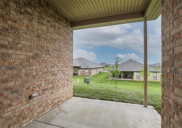 Photo 3 of Single family home for sale at 6751 Arapahoe Dr, Shawnee, KS 66226 | MLS# 2642360 | Listing updated on 2026-09-16
