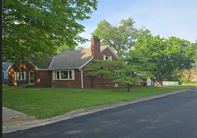 Photo 2 of Single family home for sale at 1700 Olive St, Higginsville, MO 64037 | MLS# 2642376 | Listing updated on 2026-09-23