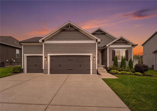 Photo 1 of Single family home for sale at 7445 Nw Chambers Ct, Kansas City, MO 64152 | MLS# 2642383 | Listing updated on 2026-10-03
