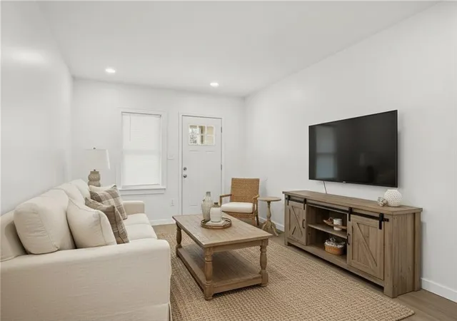 Photo 3 of Single family home for sale at 6825 S Benton Ave, Kansas City, MO 64132 | MLS# 2642384 | Listing updated on 2026-09-28